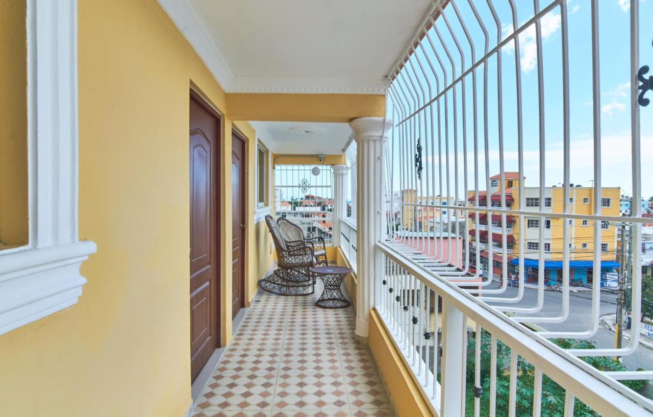 Bnb Tropical Island Aparthotel - Corales Del Sur - Santo Domingo Este La Viva 外观 照片