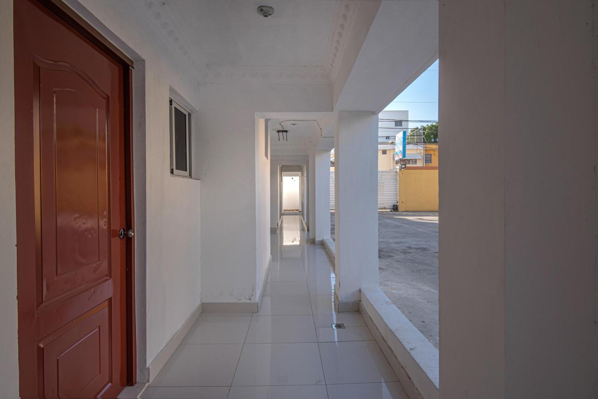 Bnb Tropical Island Aparthotel - Corales Del Sur - Santo Domingo Este La Viva 外观 照片