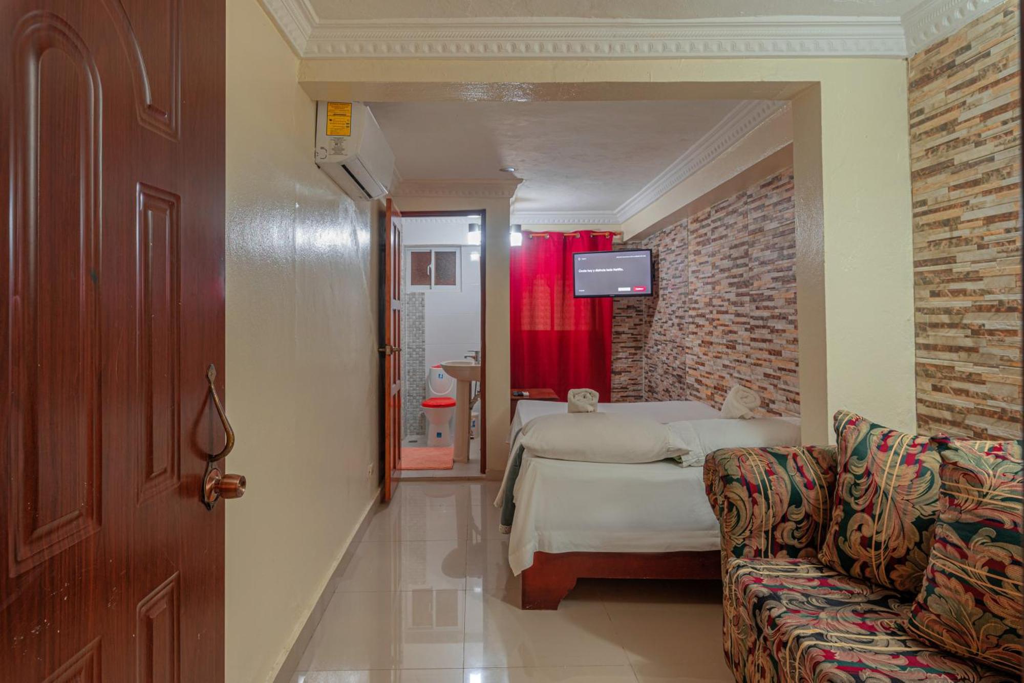 Bnb Tropical Island Aparthotel - Corales Del Sur - Santo Domingo Este La Viva 外观 照片